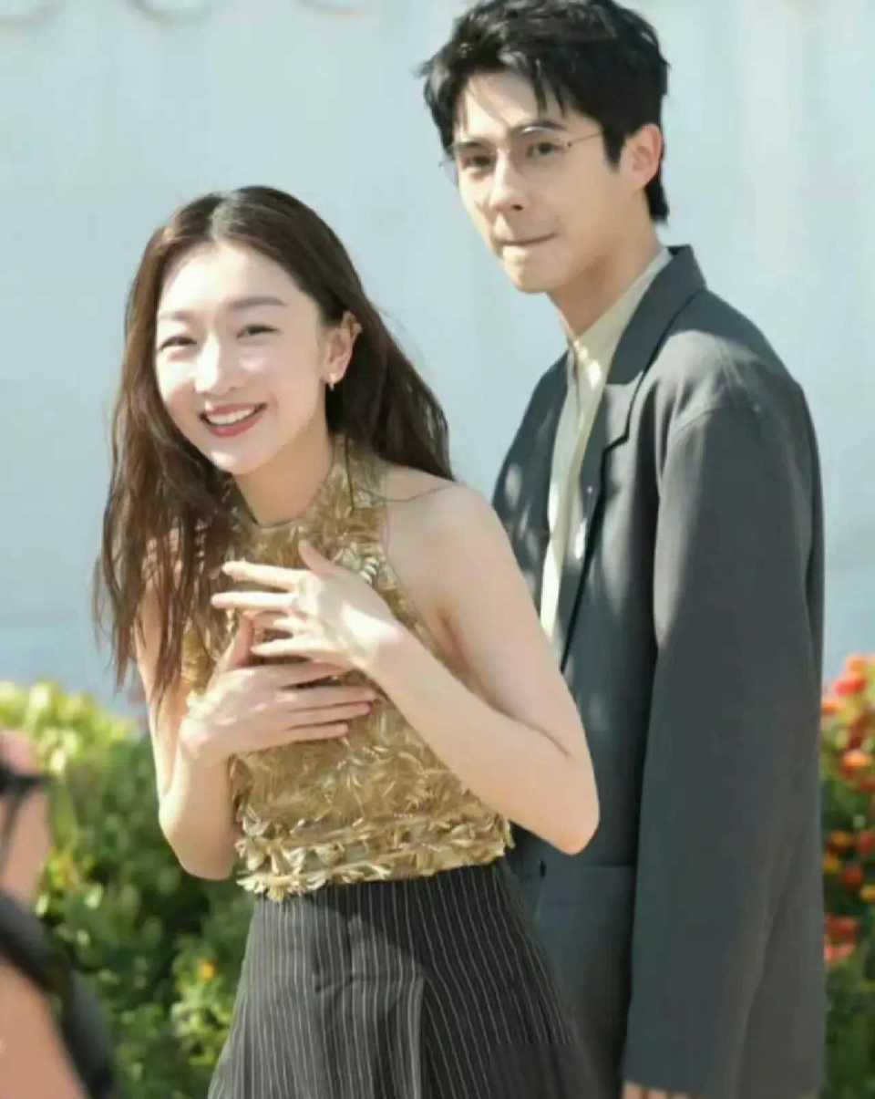 壹葡ONEBETS娛樂:李谿芮也談弟弟?姐弟戀女星現狀:有人疑去父畱子、有人仍力捧男友